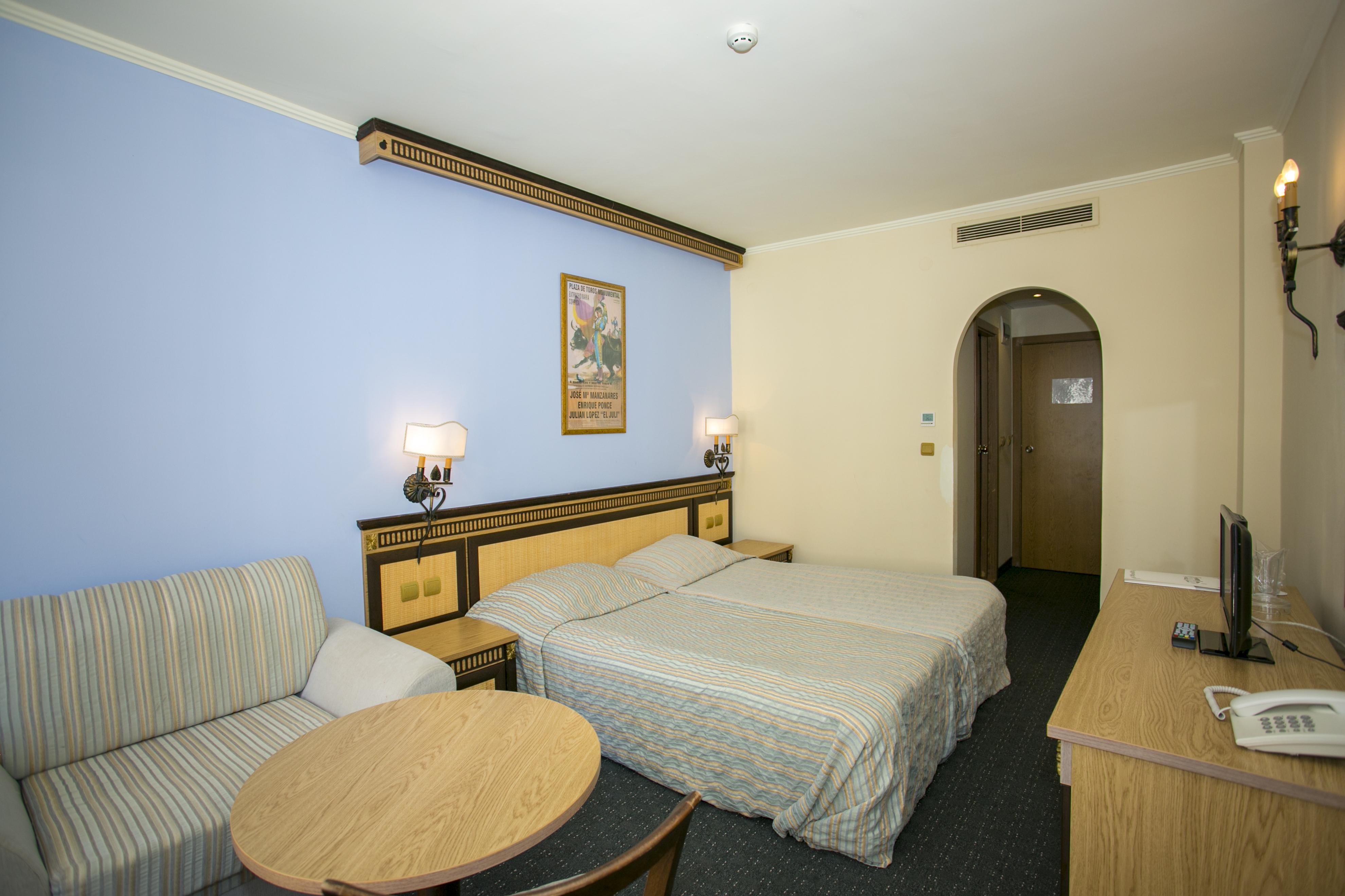 Atrium Beach Hotel النايت المظهر الخارجي الصورة