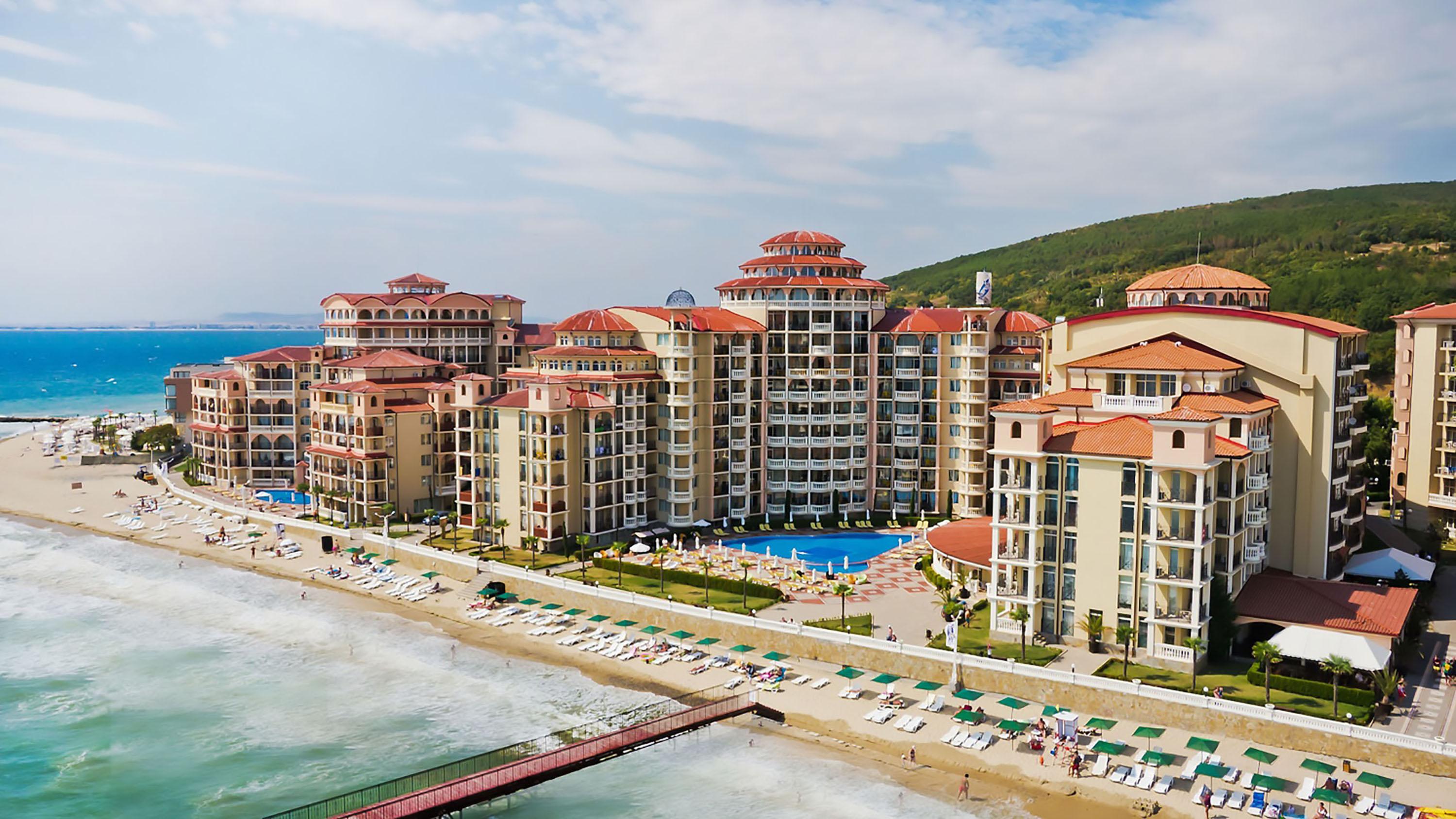 Atrium Beach Hotel النايت المظهر الخارجي الصورة