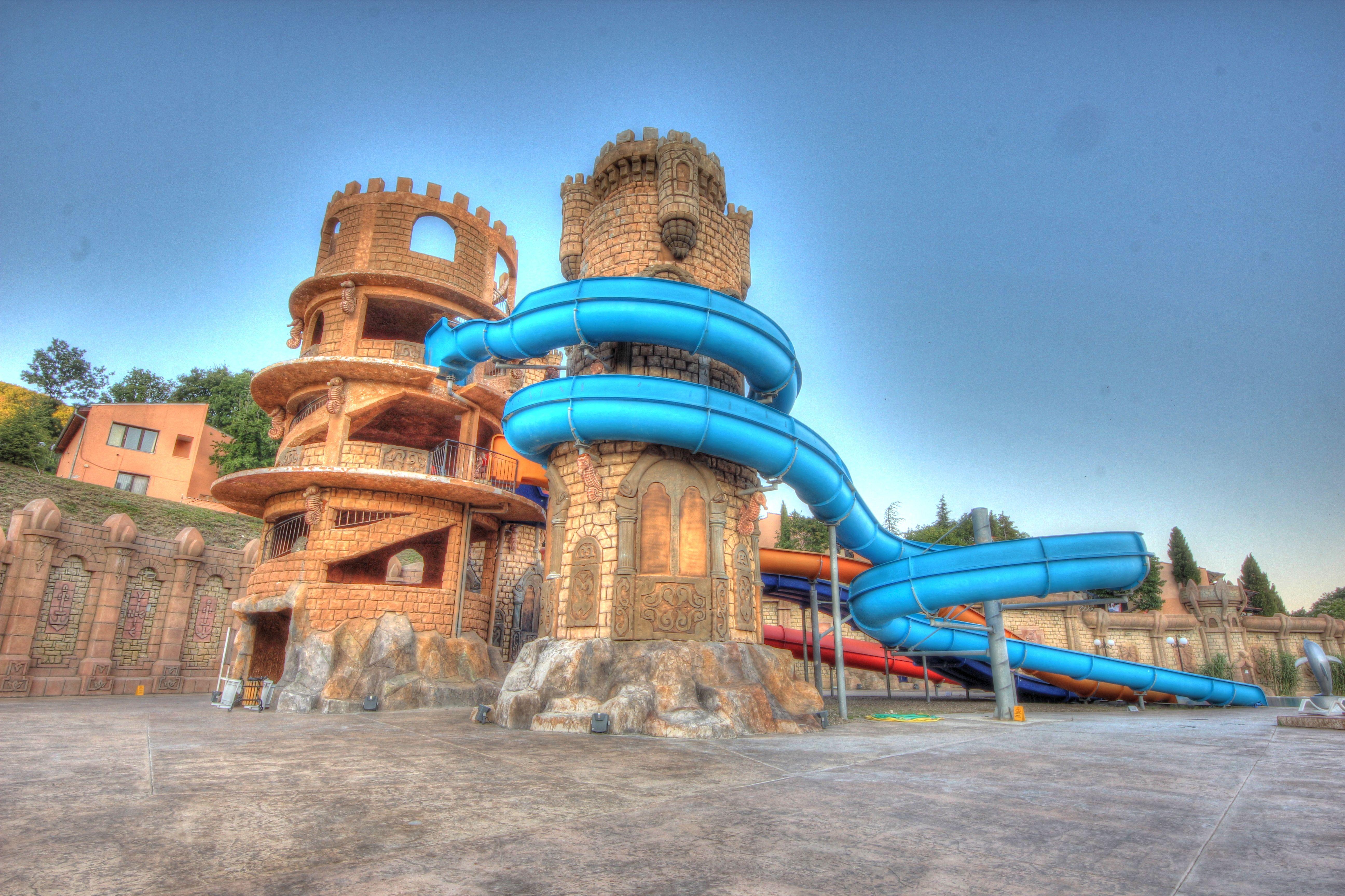Atrium Beach Hotel النايت المظهر الخارجي الصورة