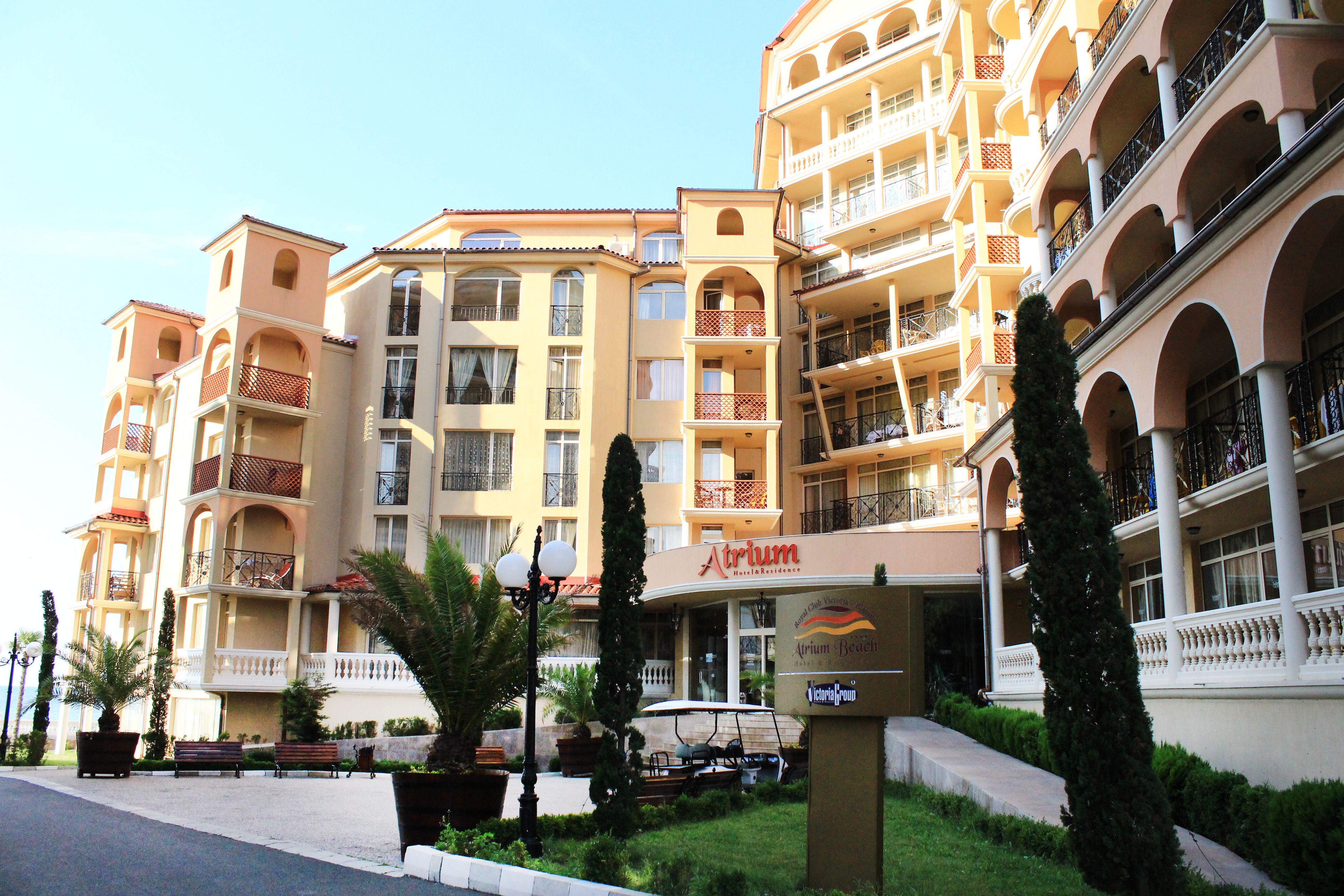 Atrium Beach Hotel النايت المظهر الخارجي الصورة