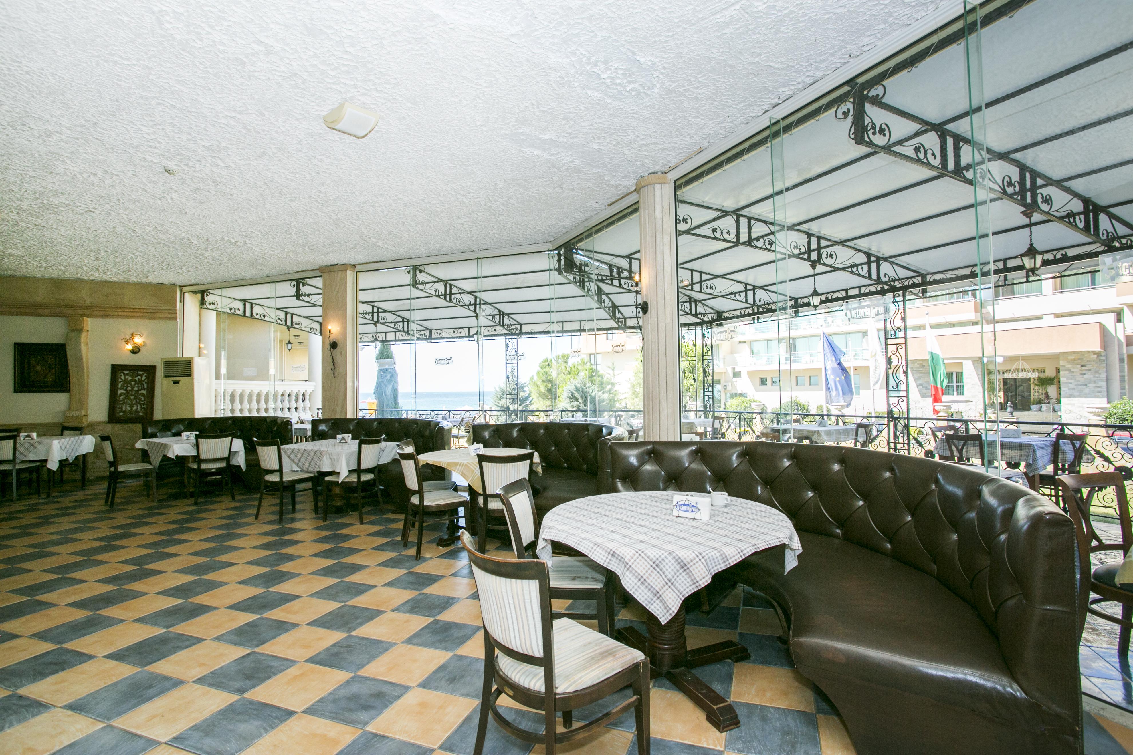 Atrium Beach Hotel النايت المظهر الخارجي الصورة