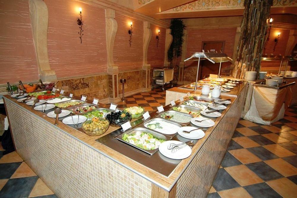 Atrium Beach Hotel النايت المظهر الخارجي الصورة